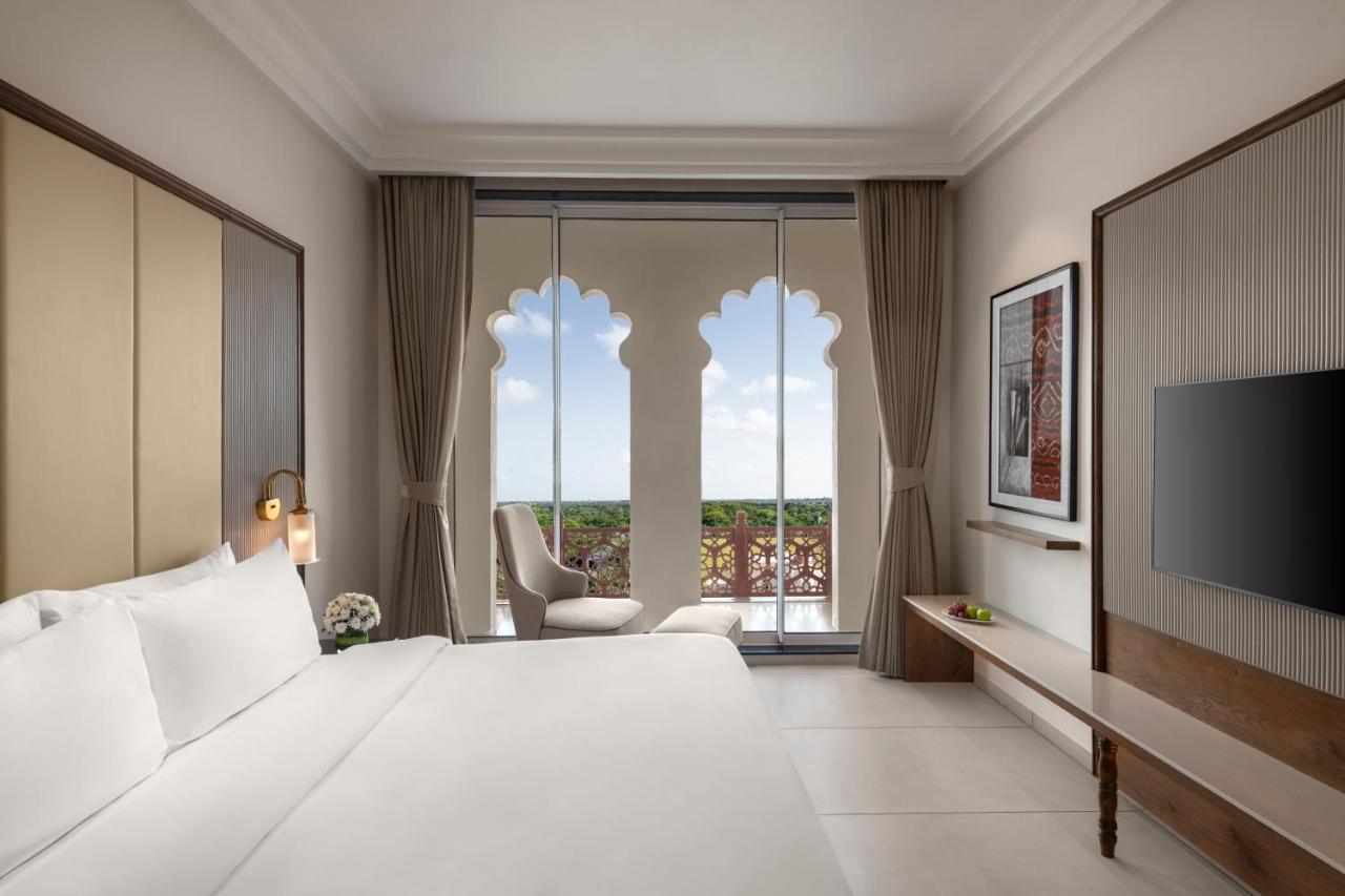 Uday Palace Navsari, A Member Of Radisson Individuals Eksteriør bilde