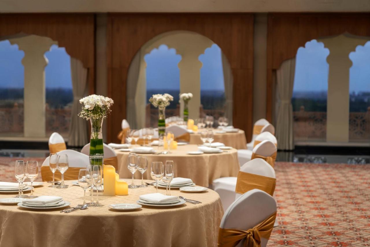 Uday Palace Navsari, A Member Of Radisson Individuals Eksteriør bilde