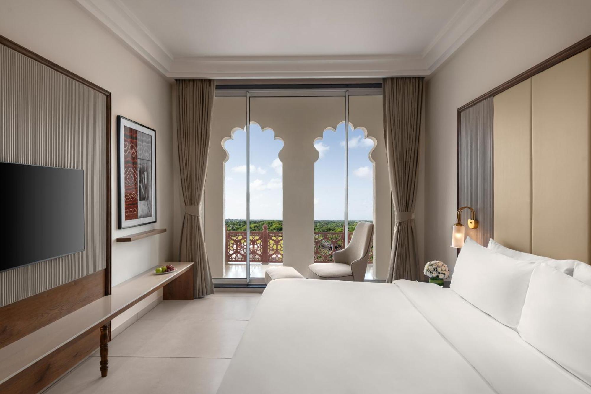 Uday Palace Navsari, A Member Of Radisson Individuals Eksteriør bilde